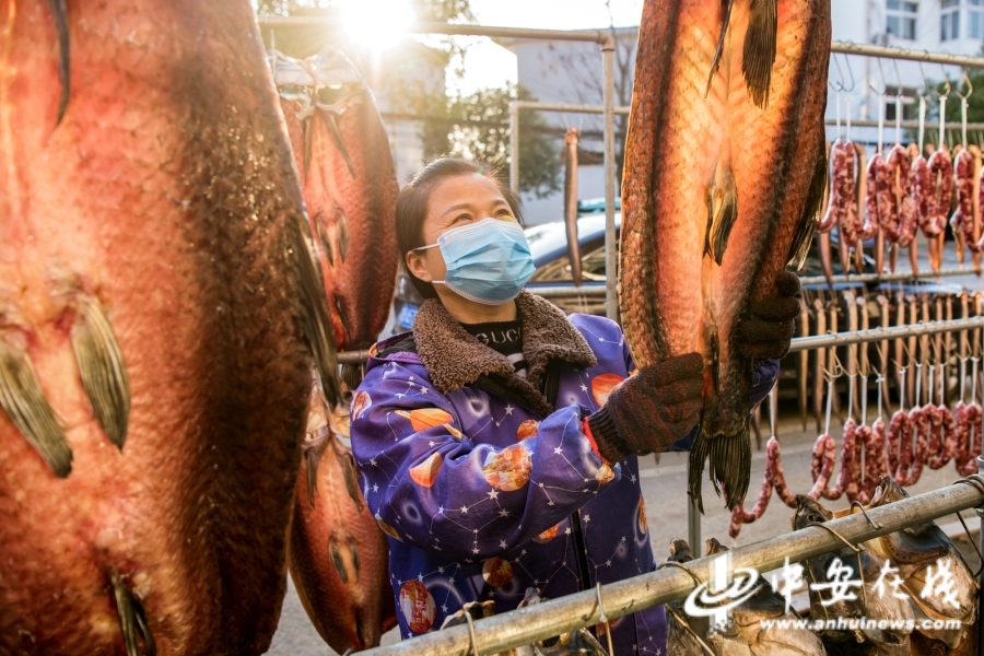 W020211221165905941463.jpg W020211221165905941463.jpg